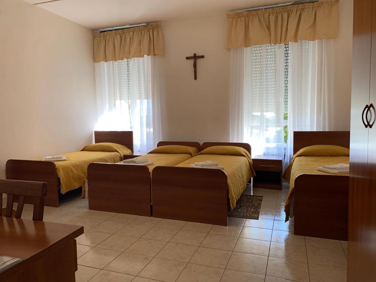 Casa Per Ferie Jpii Dom Polski Рим Екстер'єр фото